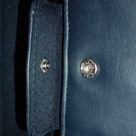 Hush Puppies Crossbody Handbag, Blue, Women's or Girls', Pre-owned - Picture 6 of 13